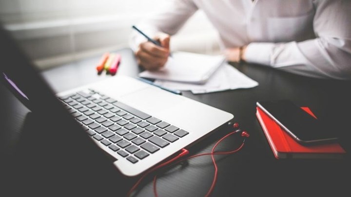 Κάνουν μάθημα μέσω Skype - Εκπαιδευτικοί αρνήθηκαν να διοριστούν σε νησιά