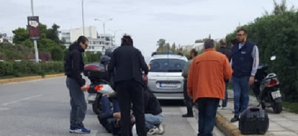 Πάτρα: Τροχαίο με τραυματισμό νεαρού δικυκλιστή στην οδό Αμερικής