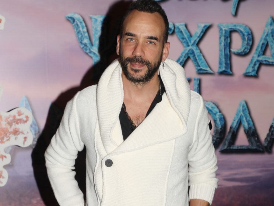 Ο Πάνος Μουζουράκης είναι ο πιο cool νονός