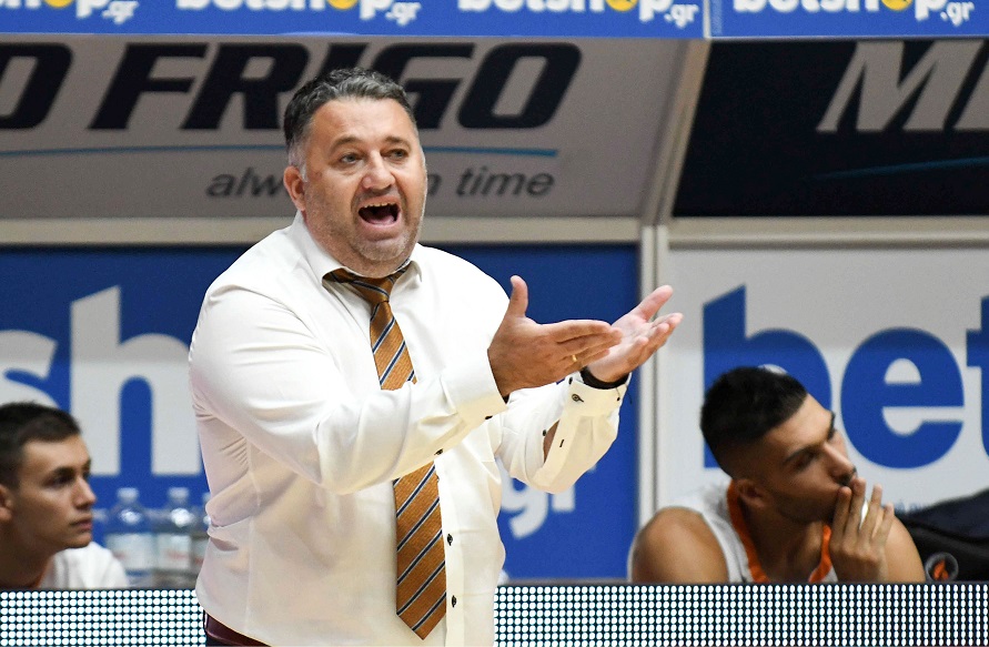 «Τρελάθηκε» ο Γιατράς στο τάιμ-άουτ!