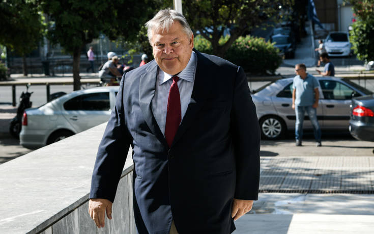 Δεν θα πάει στο συνέδριο του ΠΑΣΟΚ ο Ευάγγελος Βενιζέλος!