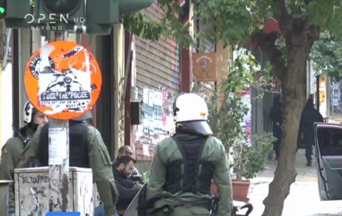 Νέα έφοδος της αστυνομίας σε κτίριο στα Εξάρχεια