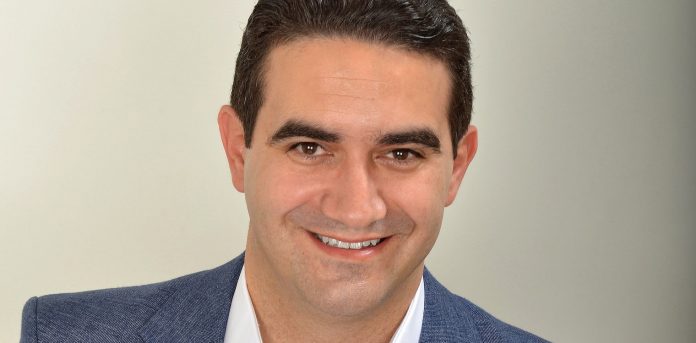 Μ. Κατρίνης κατά Καραμανλή: Αποφεύγει να απαντήσει στη Βουλή για το δρόμο «Πάτρα-Πύργος»