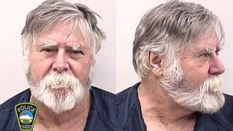 ΗΠΑ: Λήστεψε τράπεζα και μοίρασε τα λεφτά στους περαστικούς φωνάζοντας "Καλά Χριστούγεννα"