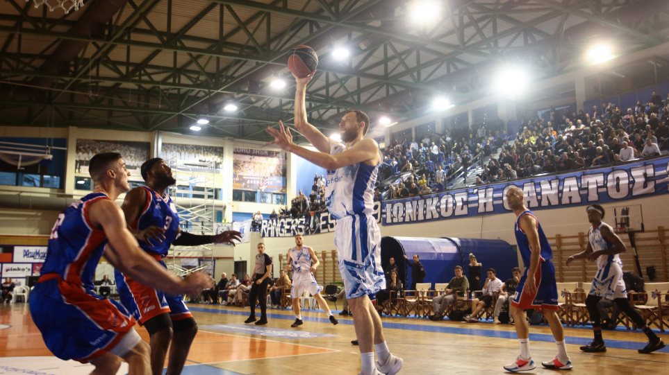 Basket League, Ιωνικός-Πανιώνιος 108-74
