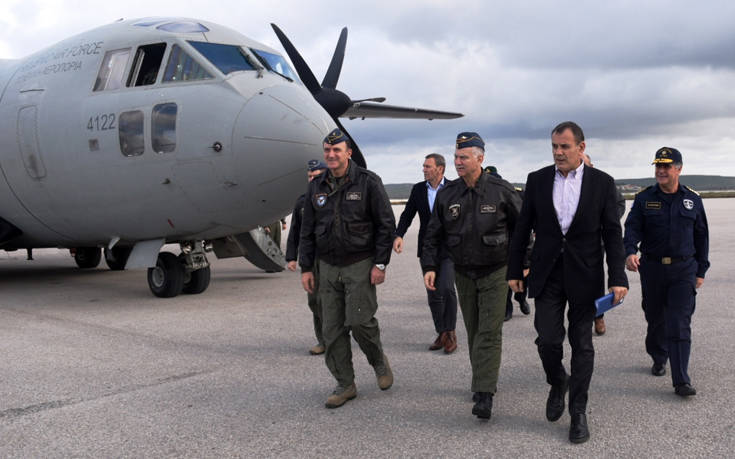 Σε ακριτικές μονάδες των Ενόπλων Δυνάμεων ενόψει Χριστουγέννων ο Παναγιωτόπουλος - ΦΩΤΟ