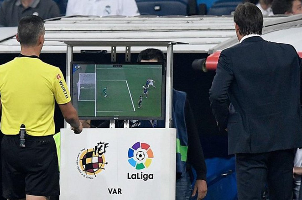 VAR: Η αλλαγή που προανήγγειλε ο πρόεδρος της FIFA