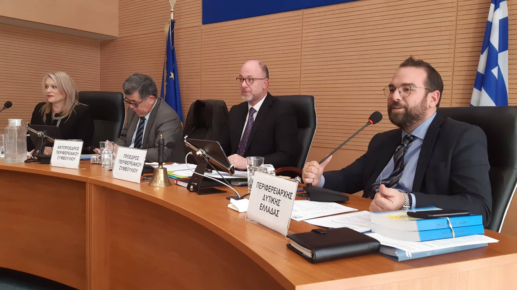 Φαρμάκης για Πατρών - Πύργου: "Παραμένουμε άγρυπνοι" - Τι είπε στους εκπαιδευτικούς που παρέστησαν στο Περιφερειακό Συμβούλιο