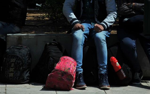 Ξεκίνησε δίκη στην Πάτρα για διακίνηση μεταναστών - 57 άτομα είχαν εντοπιστεί από το Λιμενικό στον Πατραϊκό