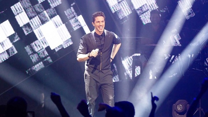 Τι δήλωσε ο Οικονομόπουλος για την αποχώρηση του από το νυχτερινό κέντρο που τραγουδούσε