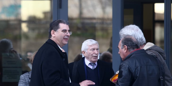 Ο πατέρας της Τοπαλούδη έδωσε το χέρι στους γονείς των κατηγορουμένων