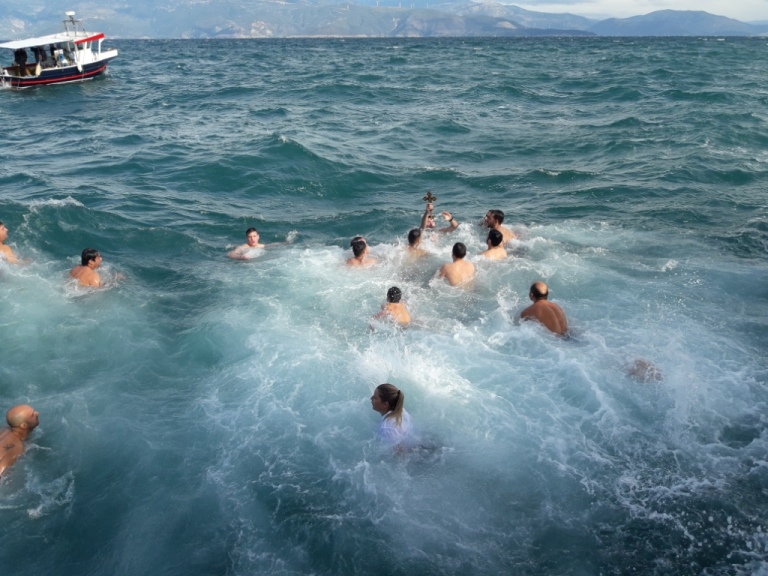 Η εορτή των Θεοφανείων στην Ιερά Μητρόπολη Καλαβρύτων και Αιγιαλείας - ΦΩΤΟ