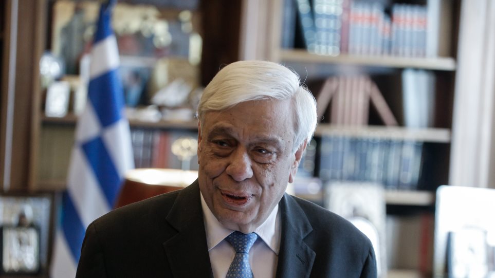 Παυλόπουλος: «Να δούμε την αντίσταση στο κάπνισμα ως άσκηση Ελευθερίας»