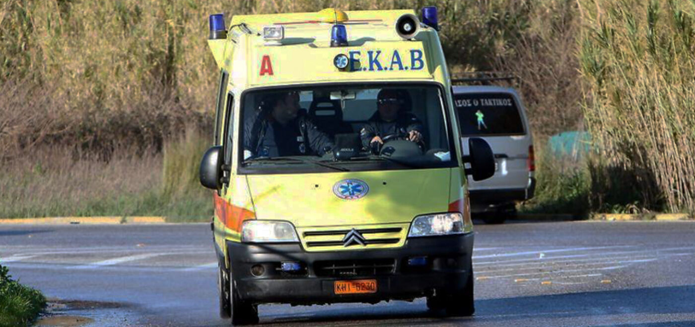 Τα απίστευτα που συμβαίνουν με τα ασθενοφόρα στη Δυτική Ελλάδα!