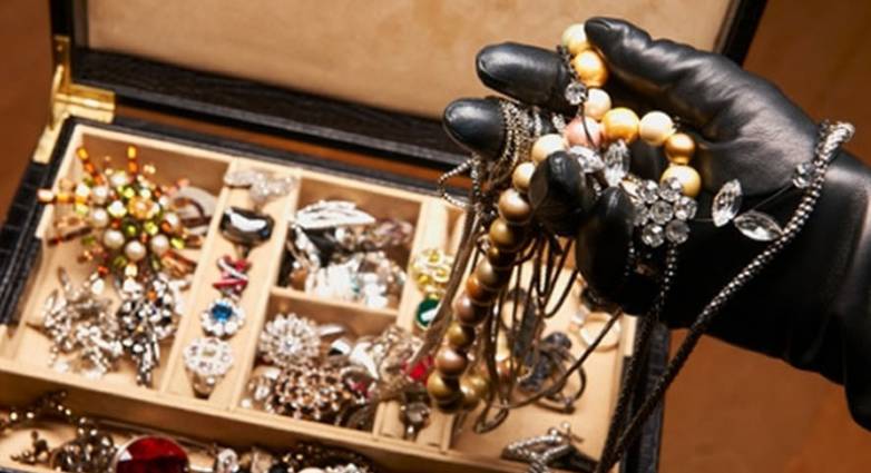 Μεσολόγγι: Κλοπή κοσμημάτων αξίας 10.000 ευρώ - "Γνωστοί" οι δράστες