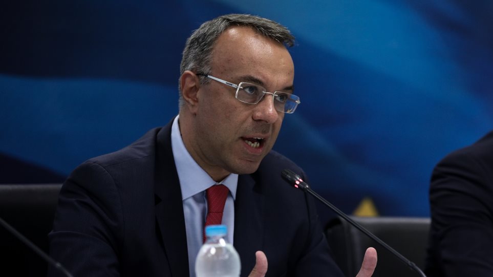 Χρ. Σταϊκούρας: Ο υπουργός Οικονομικών στην Πάτρα για την πίτα του Επιμελητηρίου