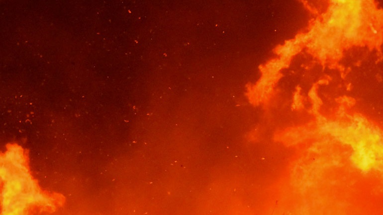 Μυτιλήνη: Πυρκαγιά ξέσπασε σε δομή εκπαίδευσης και ψυχαγωγίας αιτούντων άσυλο