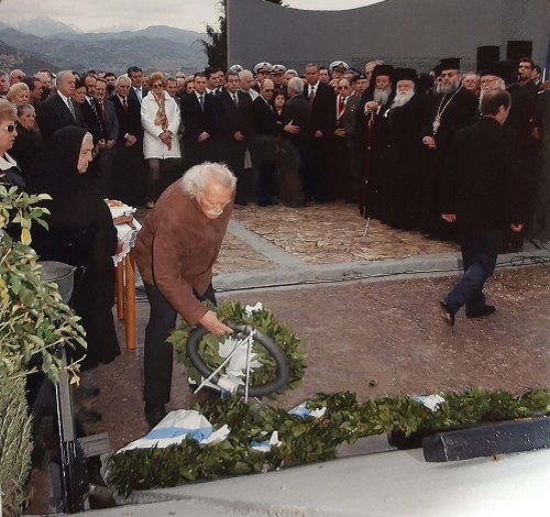 Δήμος Καλαβρύτων: Αποχαιρετούμε τον αγωνιστή Μανώλη Γλέζο