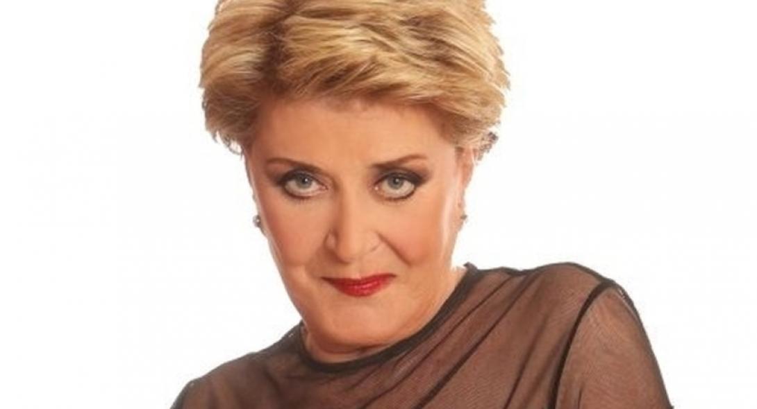 Βάσια Τριφύλλη: Γιατί ο πατέρας της ήθελε να την παντρέψει με ομοφυλόφιλο;