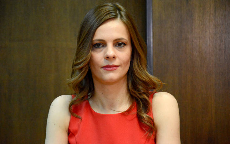 Αχτσιόγλου για άνοιγμα σχολείων: Γιατί να ληφθεί ένα τέτοιο ρίσκο;