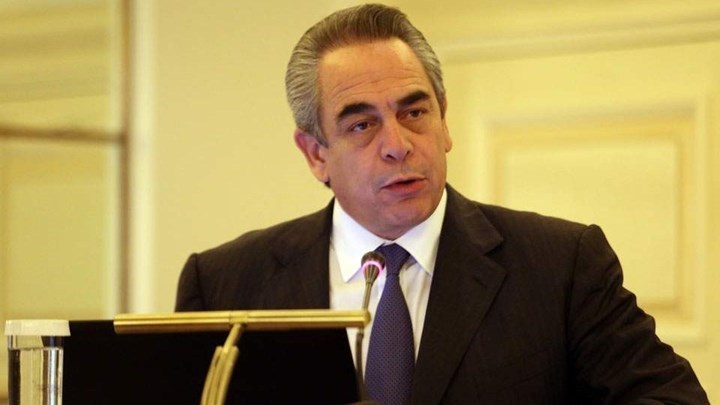 Μίχαλος: Η κυβέρνηση πρέπει να επανεξετάσει τα 7 στάδια επαναλειτουργίας της αγοράς