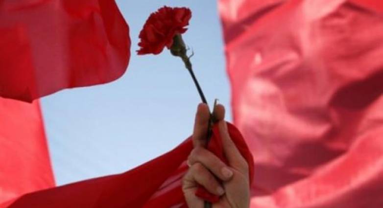 Πάτρα: Ο Σύλλογος Δημοκρατικών Γυναικών για την Πρωτομαγιά