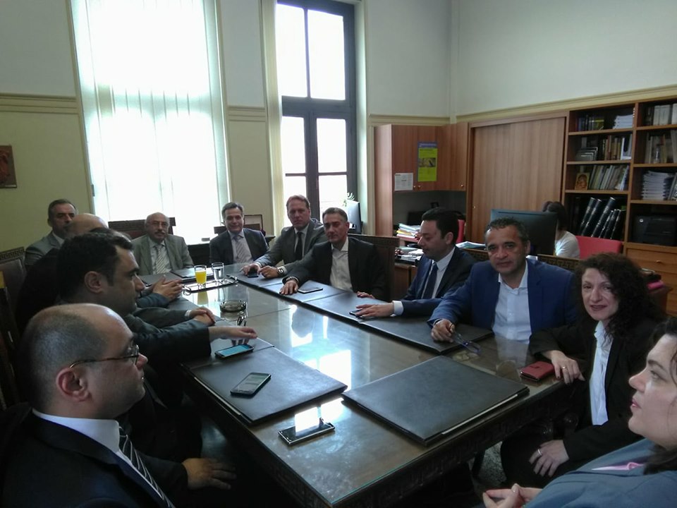 Δικηγόροι: Σημαντική προσφορά προστατευτικού υλικού σε νοσοκομεία της Πάτρας