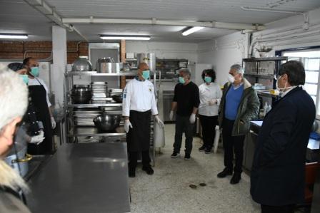 Πάτρα: Η κουζίνα του Κοινωνικού Τομέα μαγειρεύει για όσους έχουν ανάγκη - Τι πρέπει να κάνουν οι ενδιαφερόμενοι -ΦΩΤΟ - ΒΙΝΤΕΟ