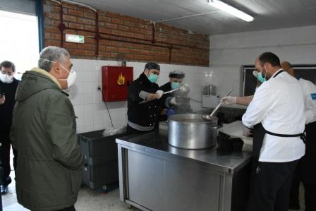 Πάτρα: Η κουζίνα του Κοινωνικού Τομέα μαγειρεύει για όσους έχουν ανάγκη - Τι πρέπει να κάνουν οι ενδιαφερόμενοι -ΦΩΤΟ - ΒΙΝΤΕΟ