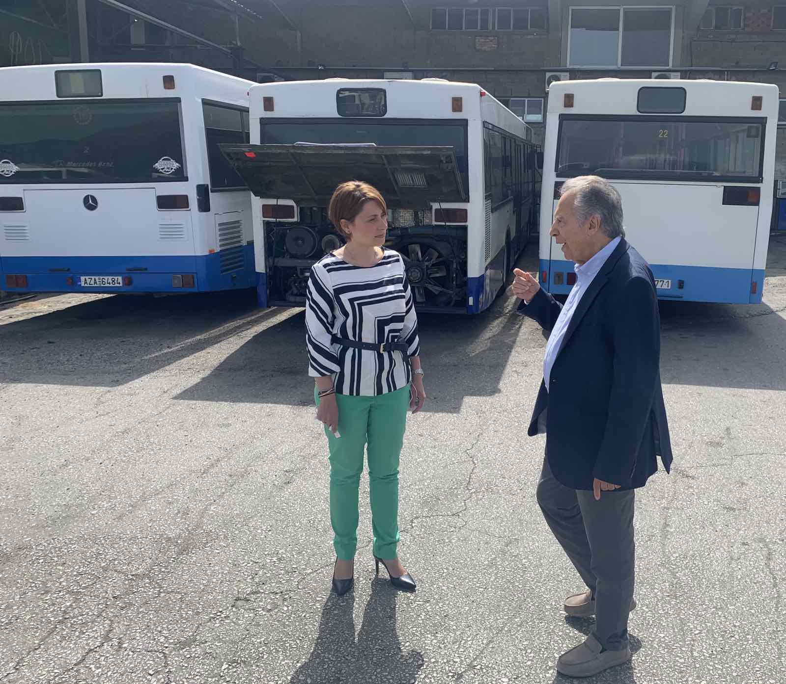 Επίσκεψη Χριστίνας Αλεξοπούλου στο Αστικό ΚΤΕΛ Πατρών - ΦΩΤΟ