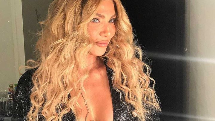 Η Αγγελική Ηλιάδη έγινε μελαχρινή!