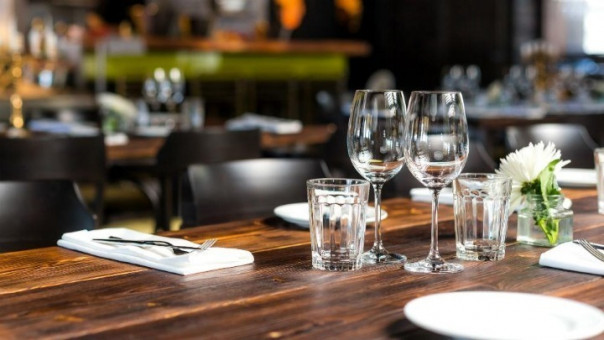 Εστίαση: Τι ζητούν οι επιχειρηματίες για την επαναλειτουργία των καταστημάτων-Συμμετέχει και ο ΣΚΕΑΝΑ