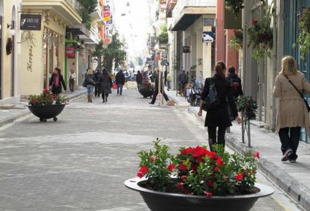 Πάτρα: Ποια καταστήματα και επιχειρήσεις ανοίγουν τη Δευτέρα - Με ποιες προϋποθέσεις