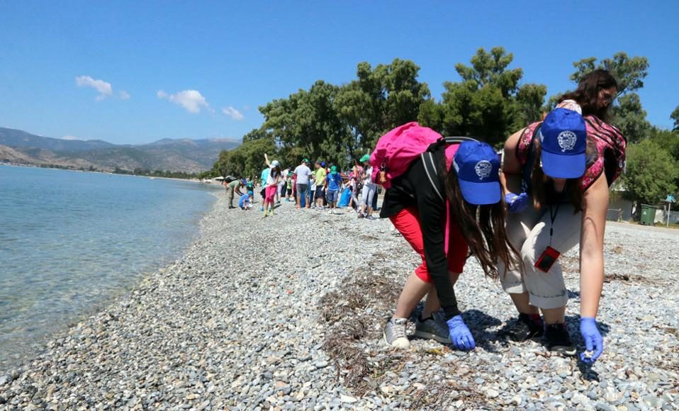 Εθελοντικός καθαρισμός της παραλίας Κάτω Αχαϊας