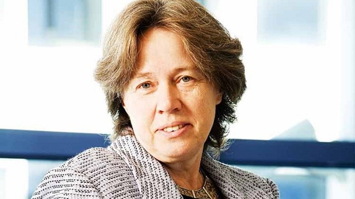 Καθηγήτρια ΕΚΠΑ: Τα πάρτι στις πλατείες μας γυρίζουν στον αρχικό κίνδυνο διασποράς