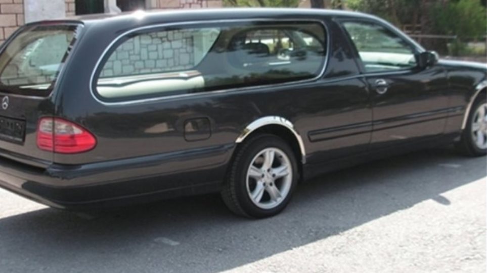 Φυλακές Τρικάλων: Μετέφεραν νεκρό για να τον αποχαιρετήσει ο κρατούμενος πατέρας του