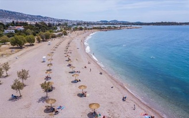 Άρση μέτρων - Οργανωμένες παραλίες: Αναστολή λειτουργίας και πρόστιμα έως 20.000 ευρώ για επιχειρηματίες που δεν θα συμμορφωθούν