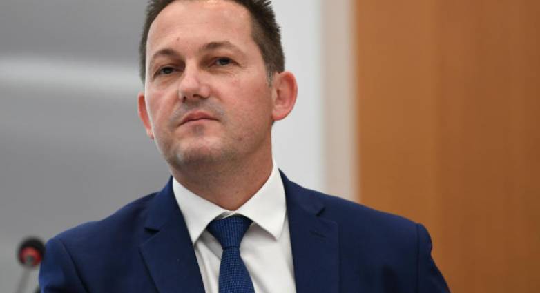 Πέτσας για Τσίπρα: Είναι απών από την αντιμετώπιση των προβλημάτων