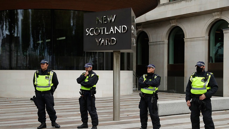 Λονδίνο: Έφοδοι της αστυνομίας σε παράνομα πάρτι - Κατασχέθηκαν όπλα