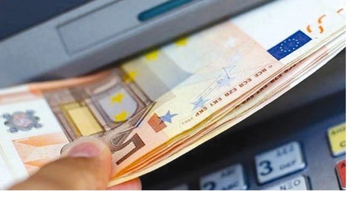 Επίδομα 534 ευρώ: Πληρώνονται σήμερα χιλιάδες δικαιούχοι