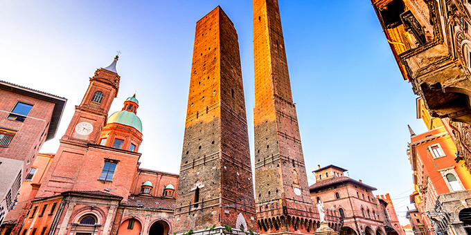 Ιταλία: Νέα εστία μετάδοσης κορονοϊού – 64 κρούσματα στη Μπολόνια