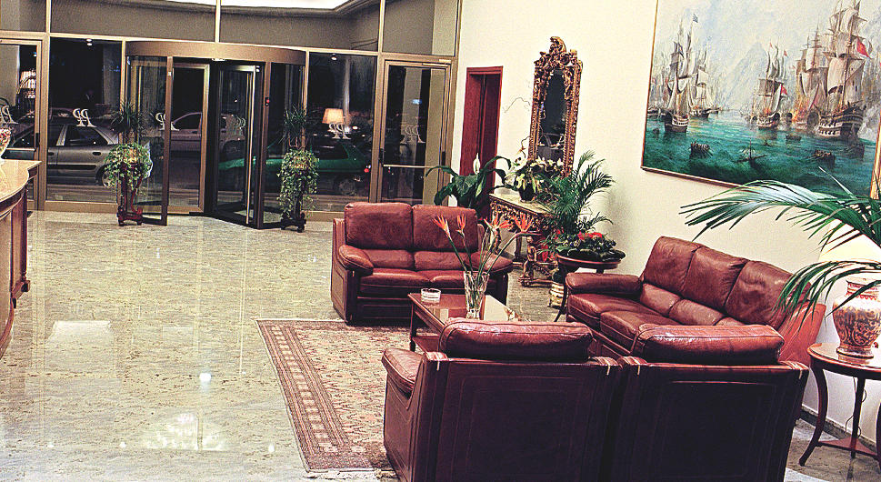 Πάτρα: Ποια ξενοδοχεία δεν λειτούργησαν σήμερα - "Το τηλέφωνο δεν χτυπά"