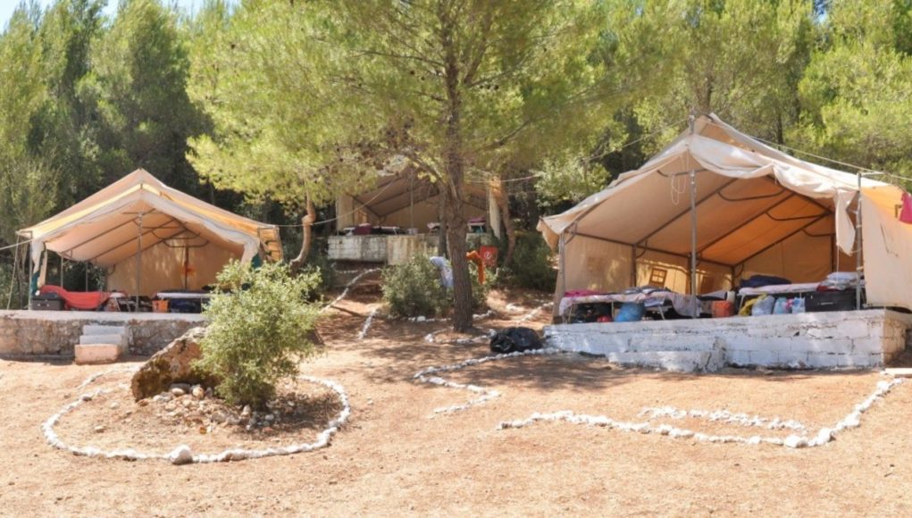 Συναυλίες, κατασκηνώσεις και καζίνο επιστρέφουν από Δευτέρα