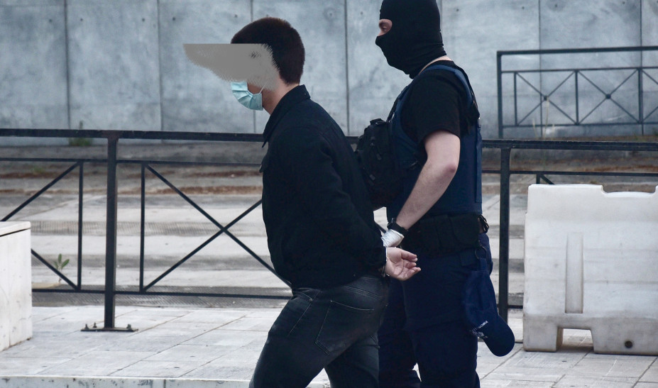 Καταδικάστηκε για τον βιασμό της 19χρονης ΑμεΑ ο 19χρονος δολοφόνος της Ελένης Τοπαλούδη