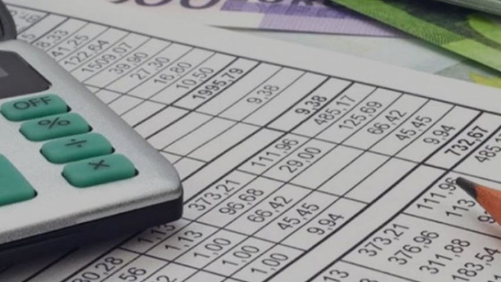 Εισφορά έως 220 ευρώ για αμειβόμενους με απόδειξη δαπάνης - Ποιοι μπορούν να κλείσουν το μπλοκάκι