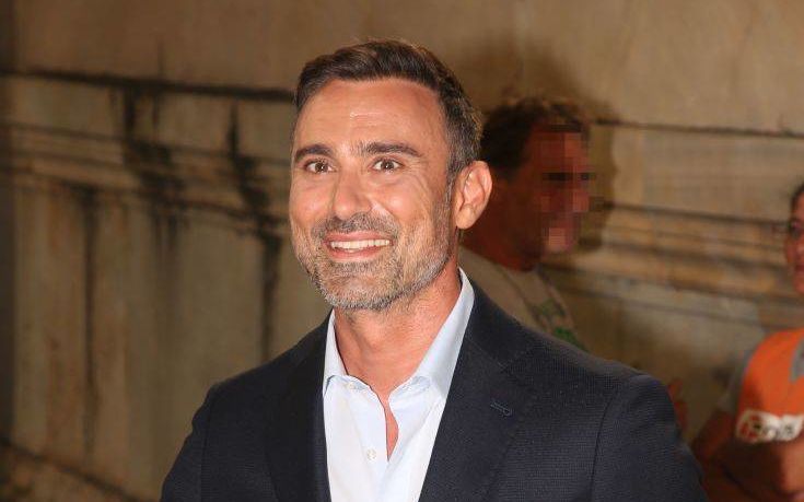 Ο Γιώργος Καπουτζίδης στην ΕΡΤ σε εκπομπή «έκπληξη»