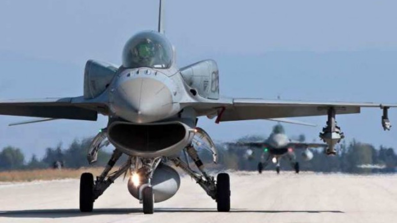 Άραξος: Ανάκληση αδειών - εξόδων και σε στρατιωτικούς του πολεμικού αεροδρομίου