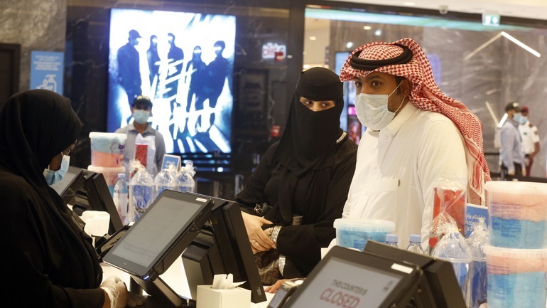 Αυξήθηκε κατά 10 δις δολάρια από τον Μάρτιο η περιουσία των 21 πλουσιότερων ανθρώπων στη Μέση Ανατολή