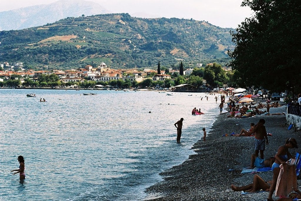 Αχαϊα: Σε κατ' οίκον καραντίνα οι δύο νεαροί που νόσησαν από κορονοϊό στο Λόγγο