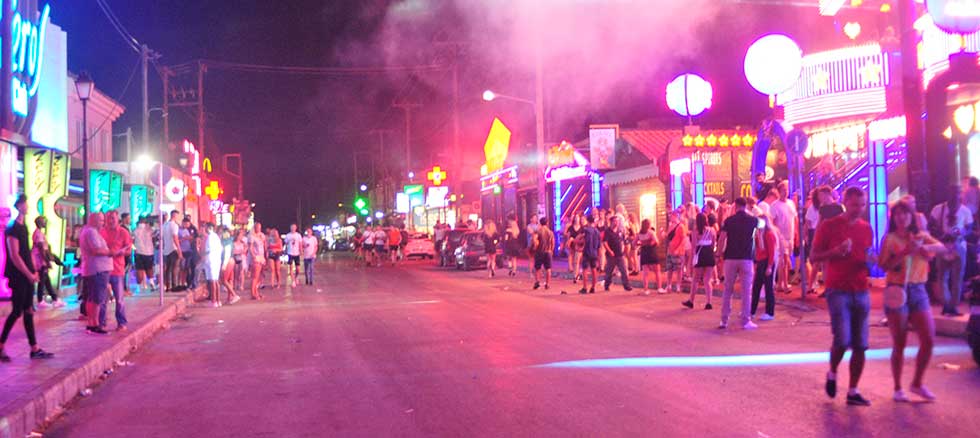 Κορονοϊός: Συλλήψεις ιδιοκτητών κέντρων διασκέδασης σε Ζάκυνθο-Κέρκυρα